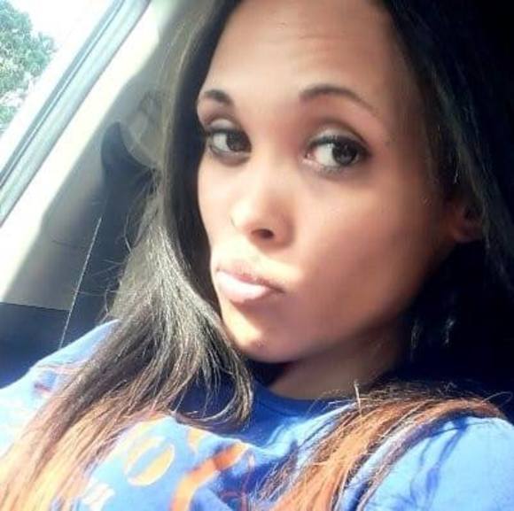 Meet your Posher, Ashley - Picture 1 of 1